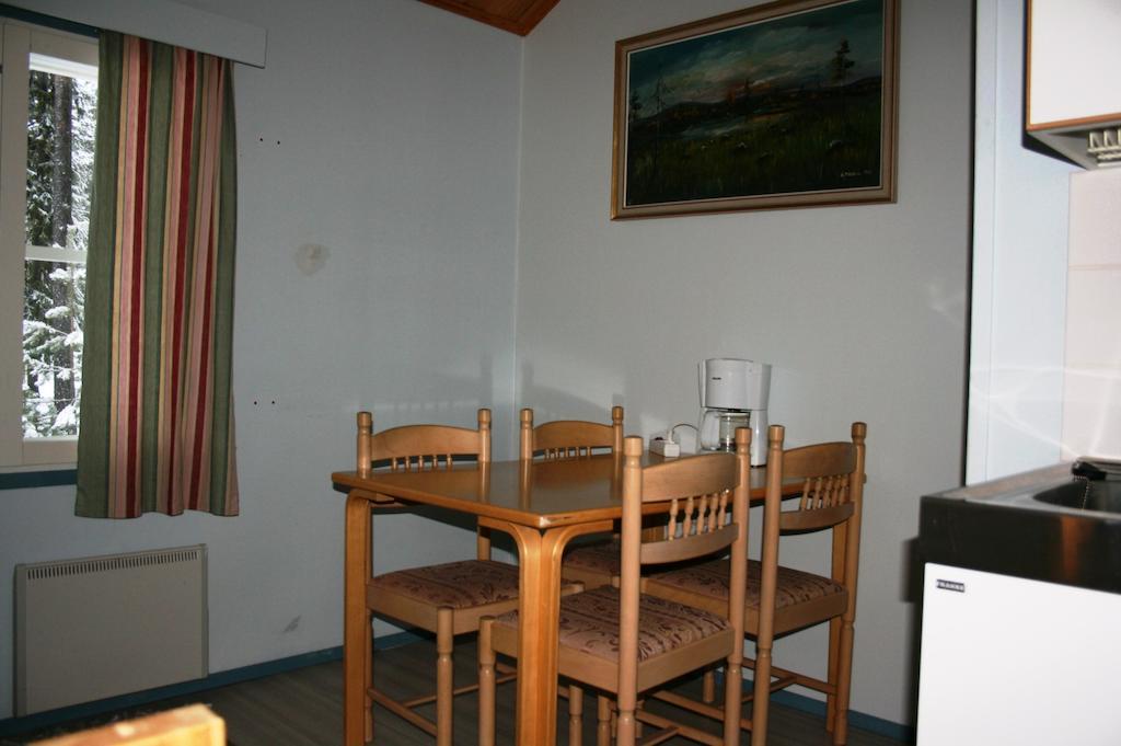 Hotel Lohijaerven Eraekeskus à Lohijärvi Extérieur photo