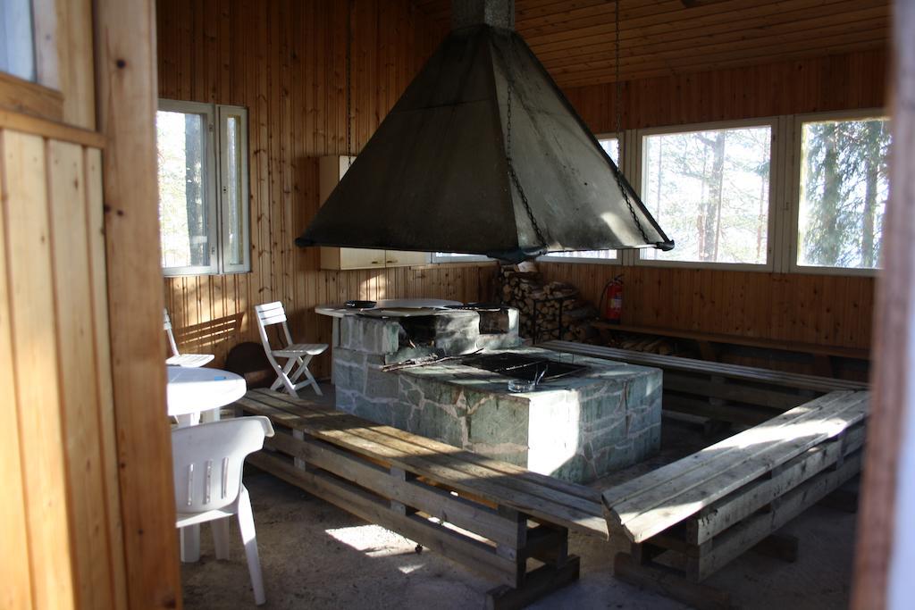 Hotel Lohijaerven Eraekeskus à Lohijärvi Extérieur photo