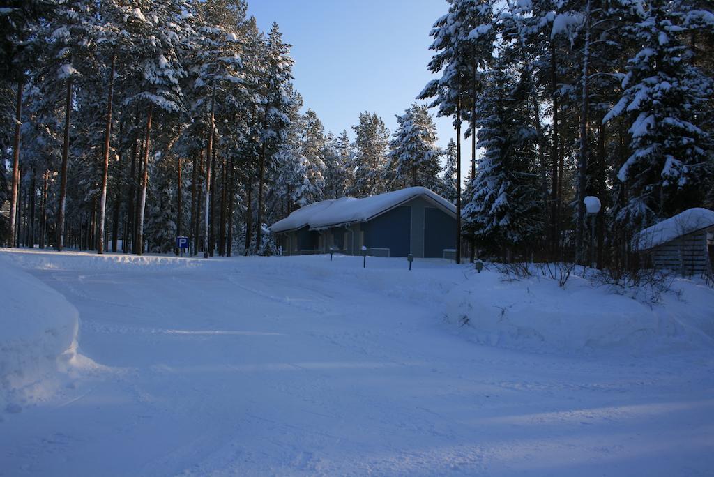 Hotel Lohijaerven Eraekeskus à Lohijärvi Extérieur photo