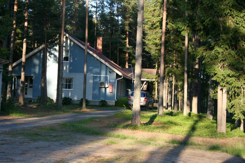 Hotel Lohijaerven Eraekeskus à Lohijärvi Extérieur photo